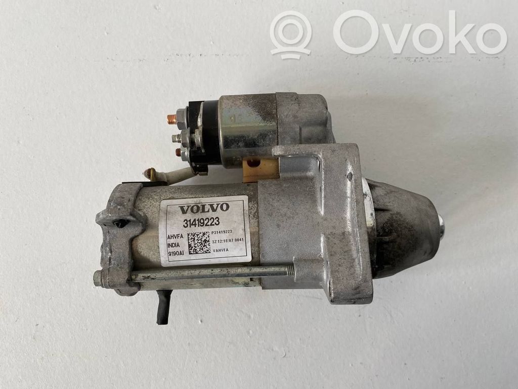 Volvo XC40 Стартер 