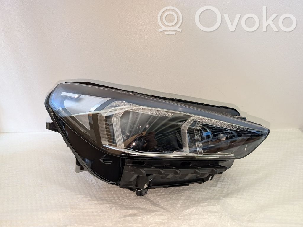 BMW X1 U11 Lampa przednia 