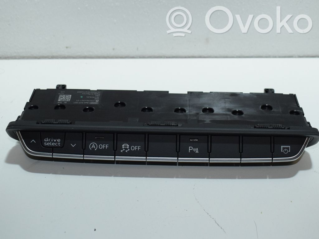Unité de commande console centrale   8W0925301,034964001