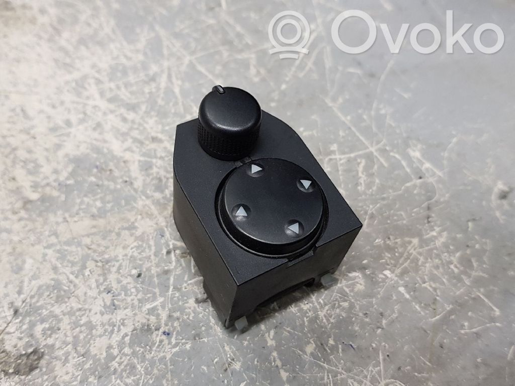 Audi A3 S3 8L Wing mirror switch 
