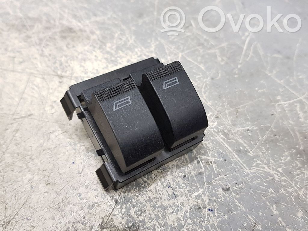 Audi A3 S3 8L Electric window control switch 