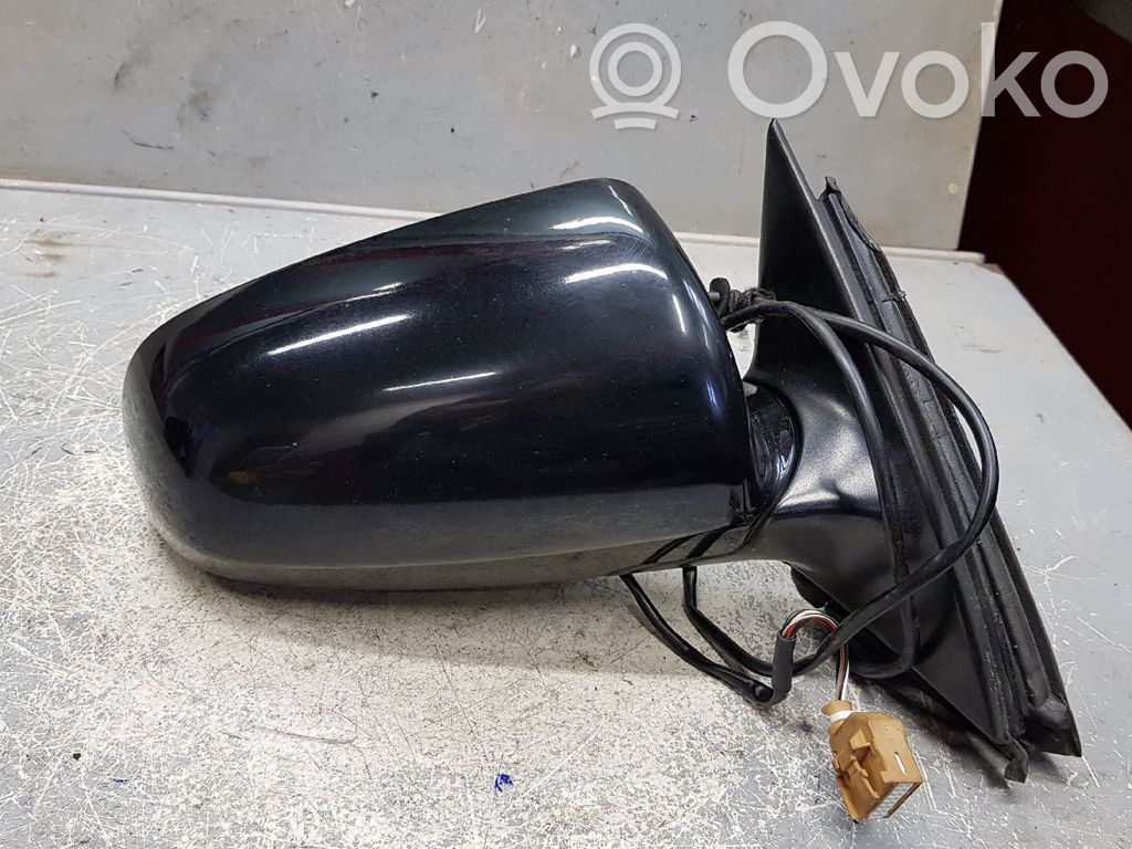 Audi A4 S4 B6 8E 8H Elektryczne lusterko boczne drzwi przednich 