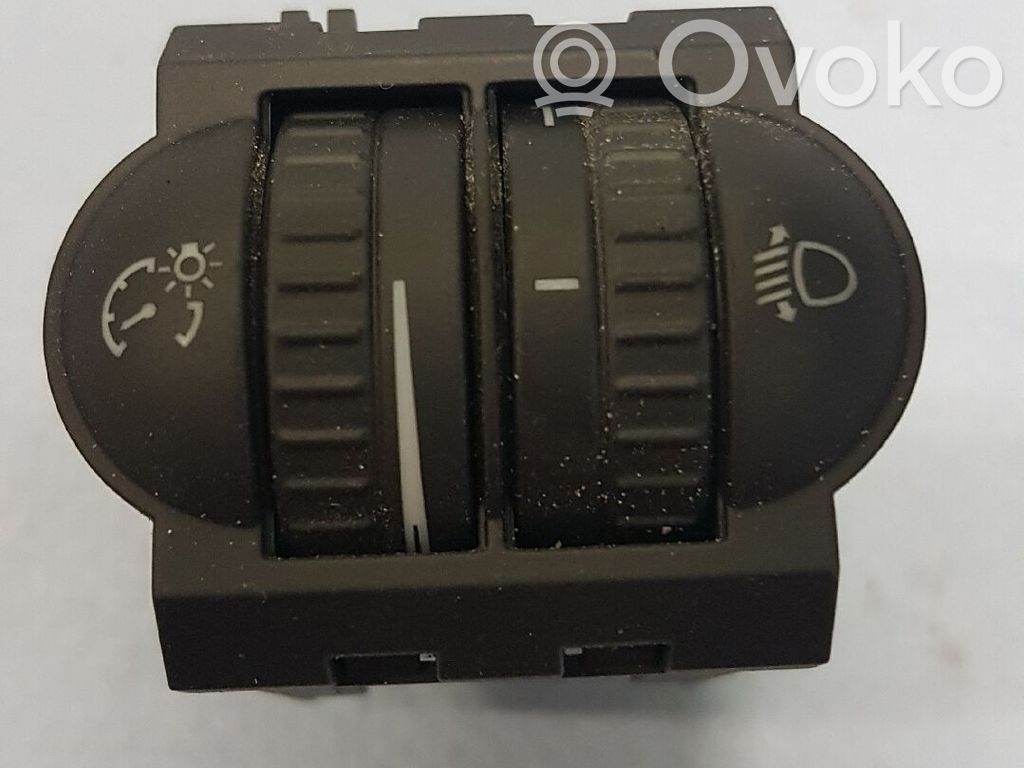 Volkswagen Golf V Interruptor de control del panel de luces 