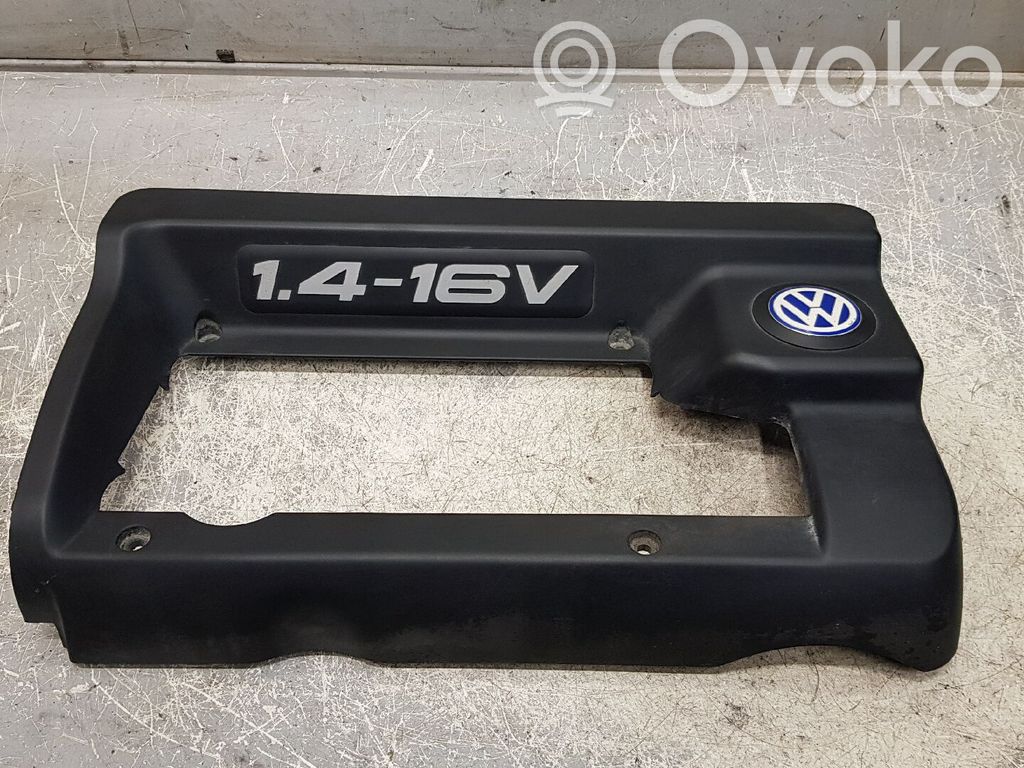Volkswagen Golf IV Motorabdeckung 