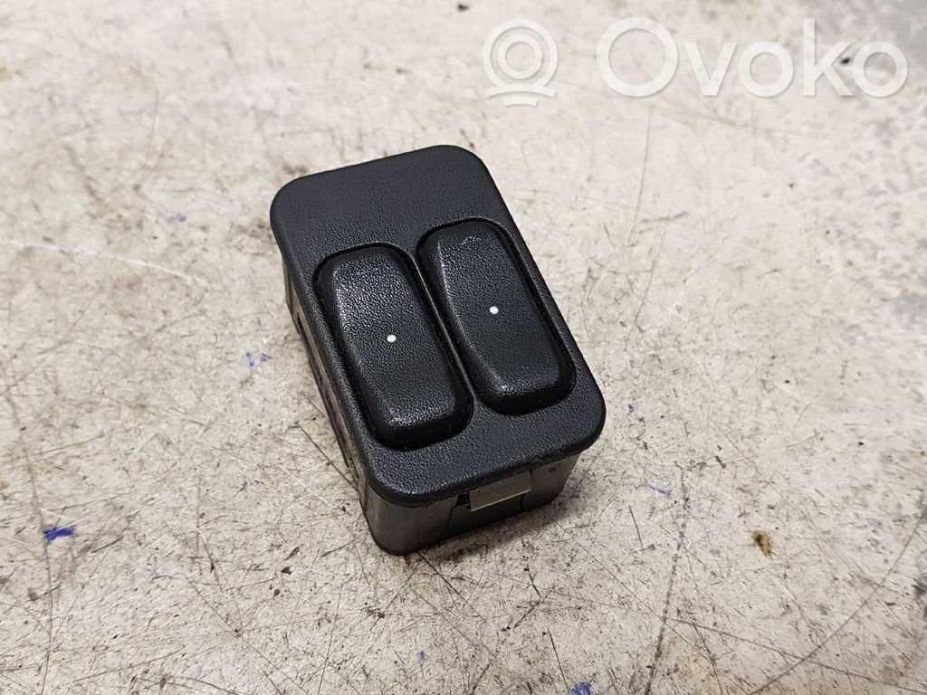 Opel Corsa C Electric window control switch 