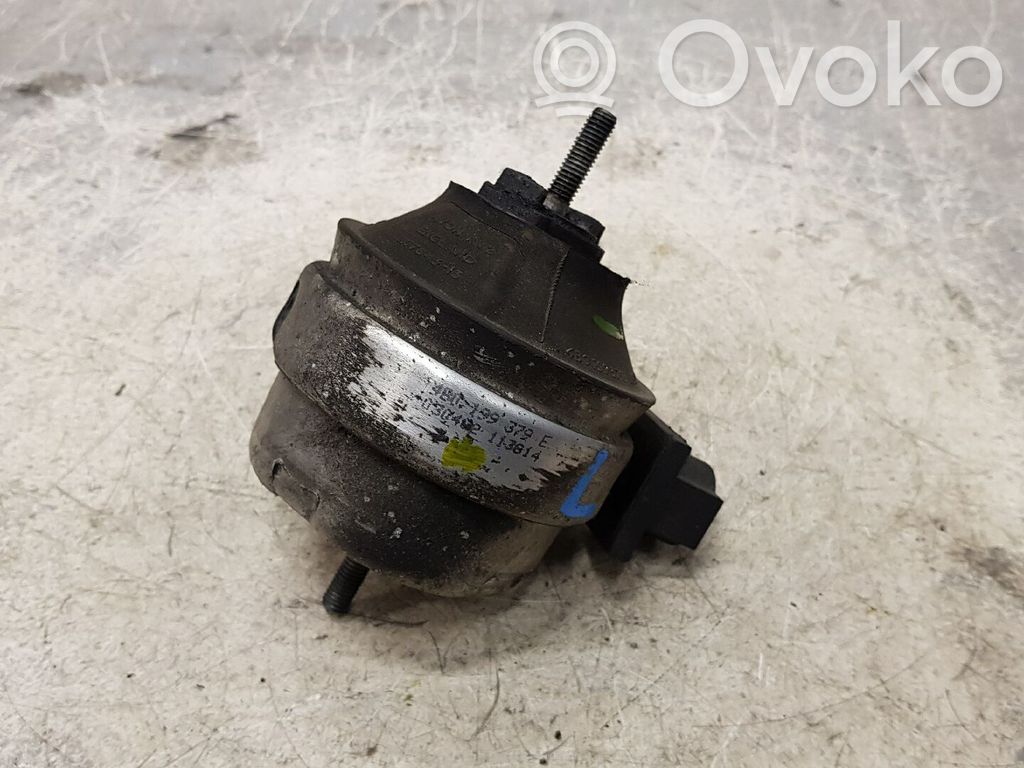 Engine mount bracket   030402