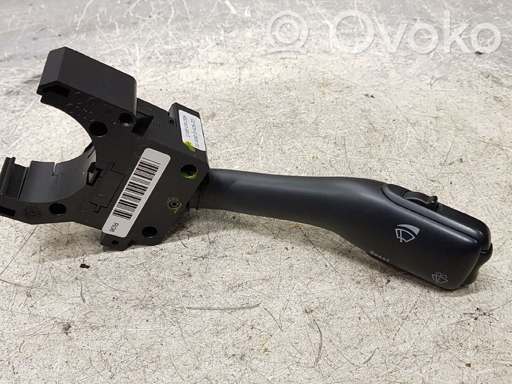 Volkswagen PASSAT B5.5 Wiper control stalk 