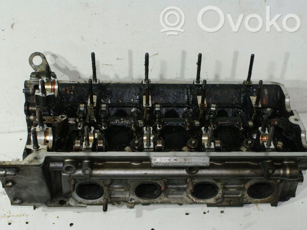 Engine head   750640208