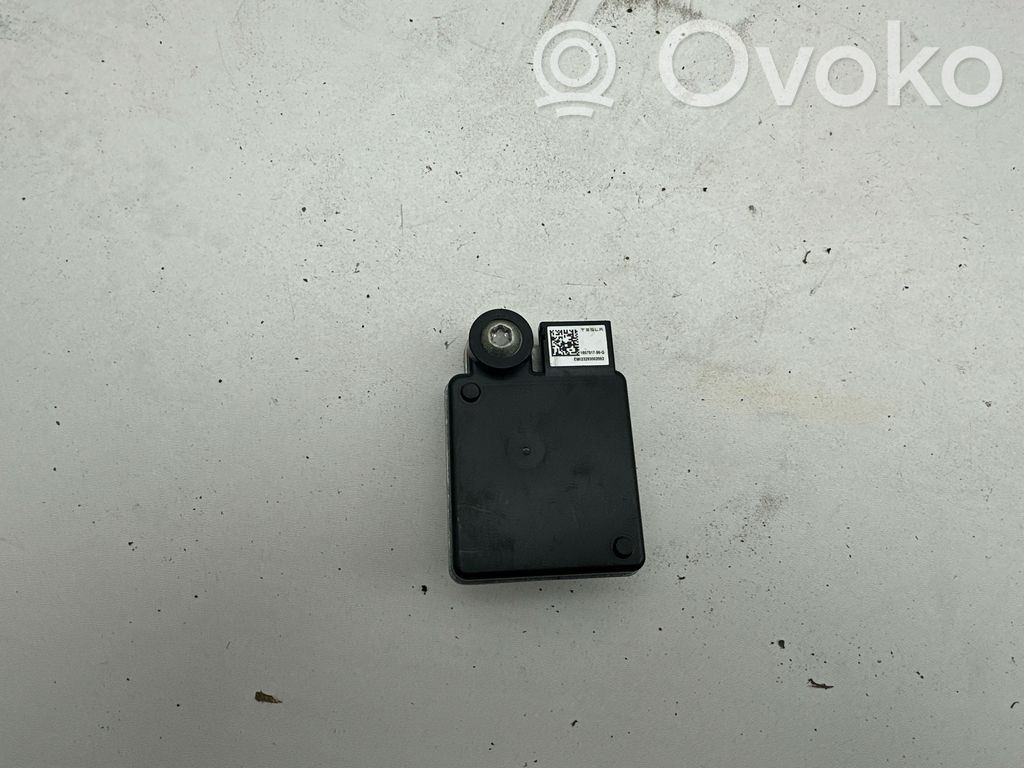 Tesla Model Y Capteur radar de distance 
