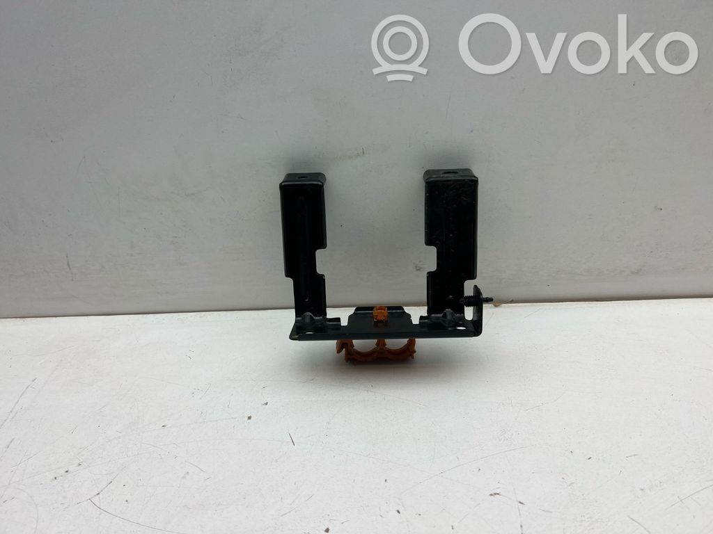 Volvo EX30 Cita veida dzinēja nodalījuma detaļa 