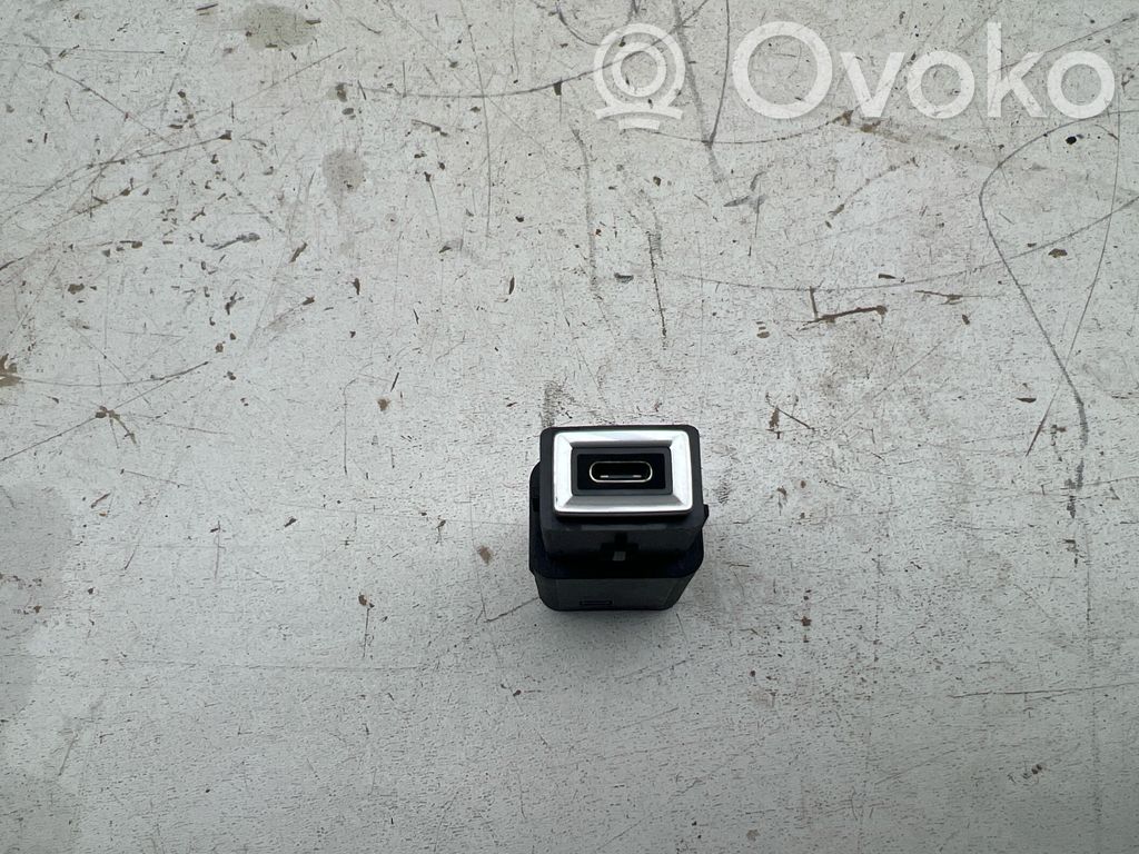 Enchufe conector USB   98313506DX,PLP0303072