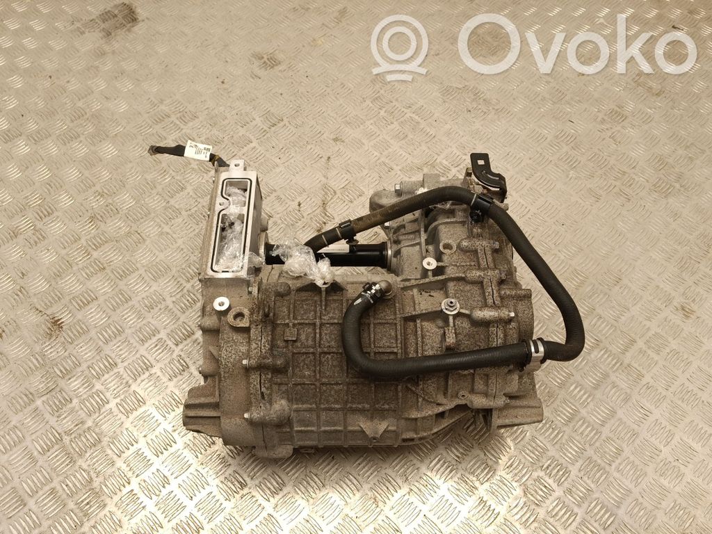 Volvo EX30 Silnik elektryczny samochodu 