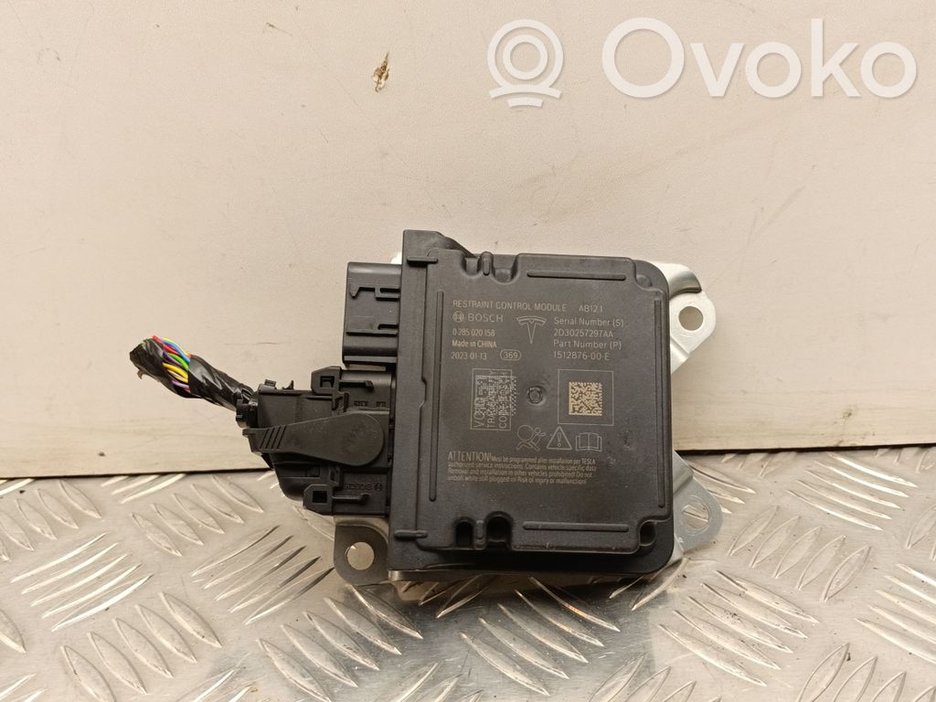 Tesla Model Y Airbag control unit/module 