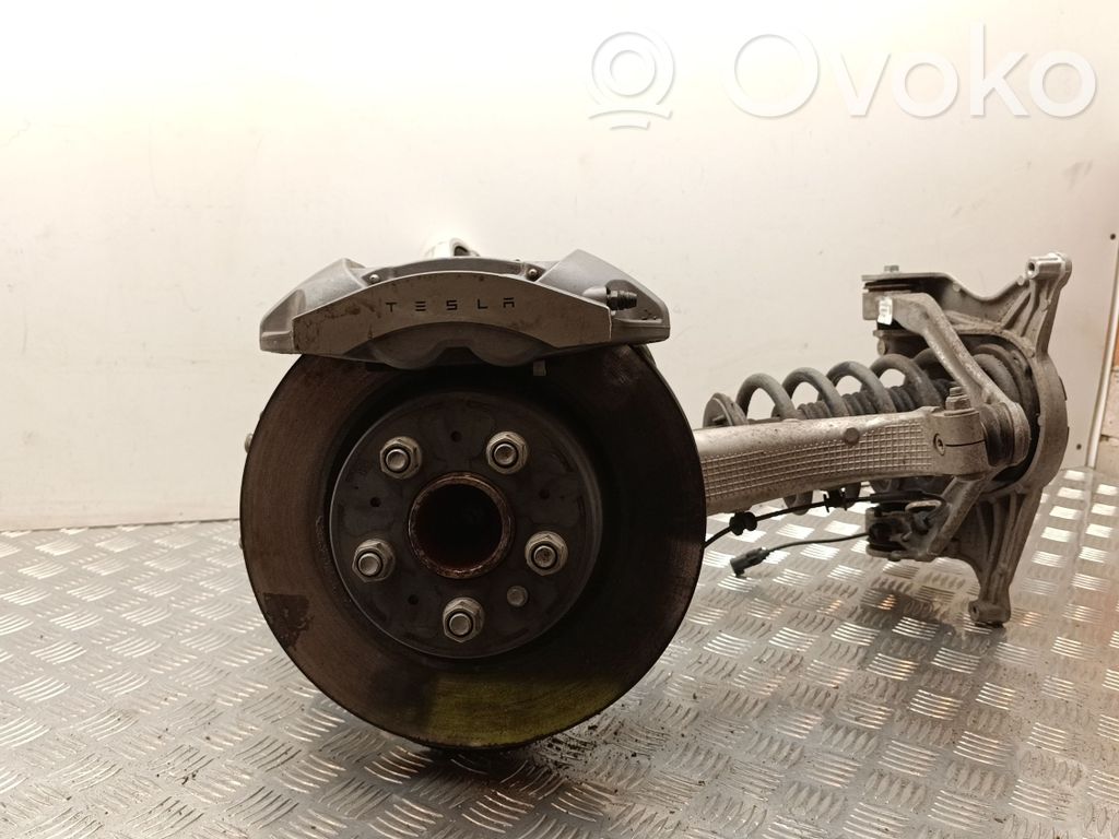 Tesla Model 3 Highland Front wheel hub spindle knuckle 