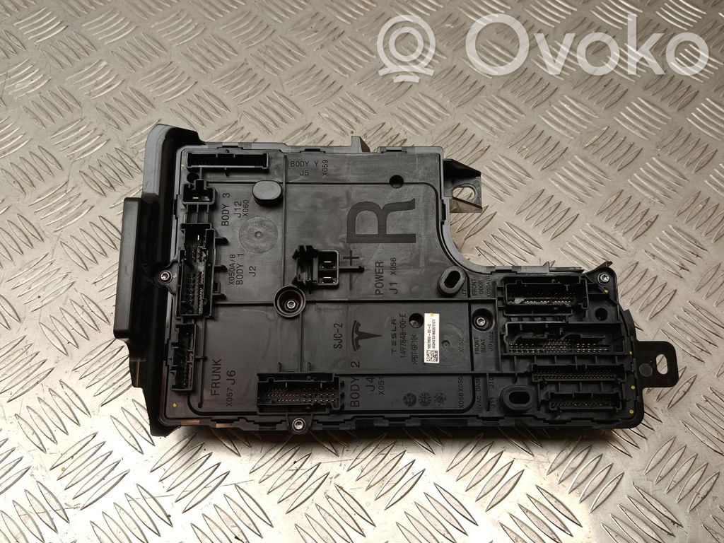 Tesla Model Y Komforto modulis 