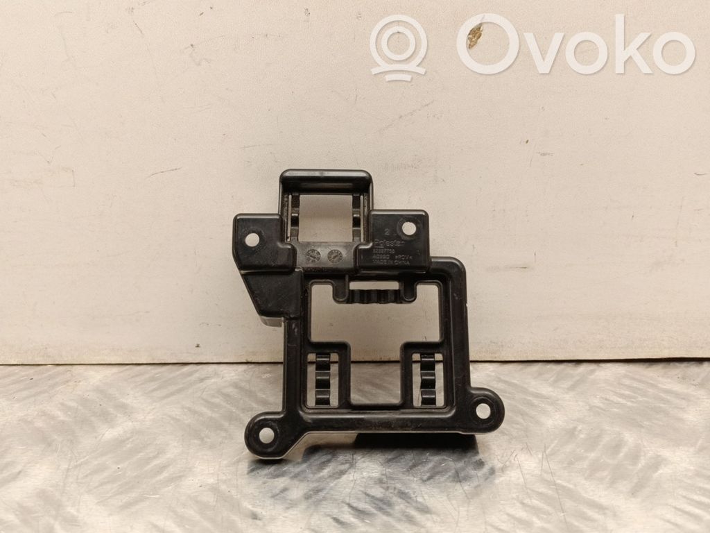 Distronic sensor bracket   32337733
