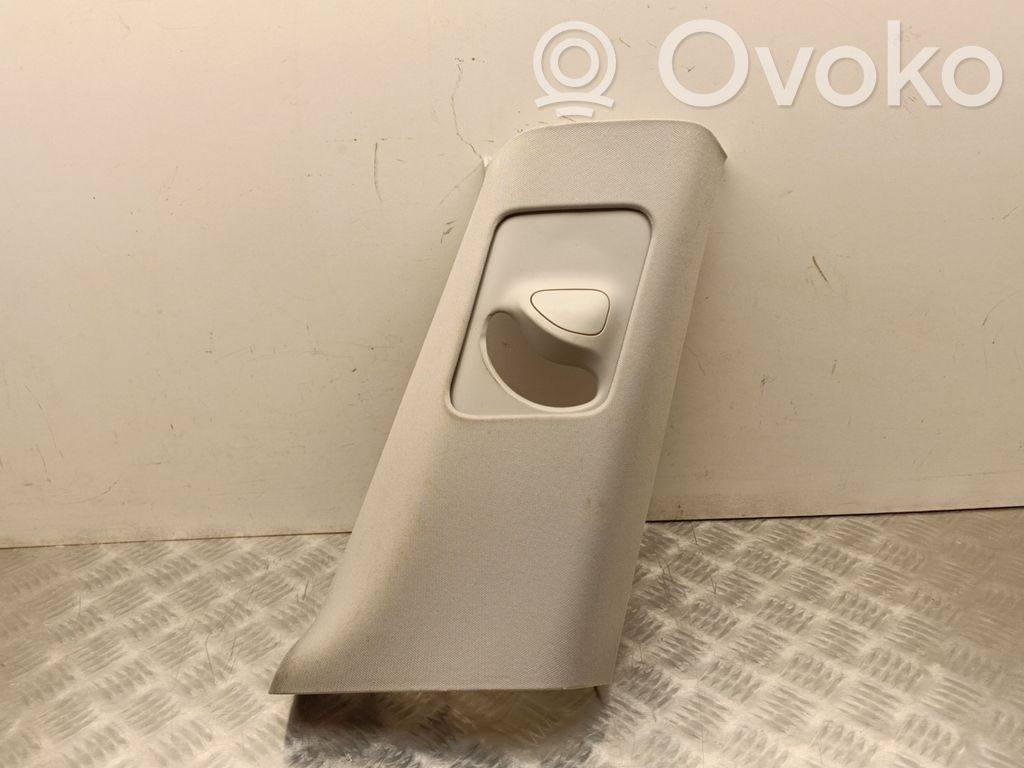 Tesla Model 3 Pilar (B) (superior) 
