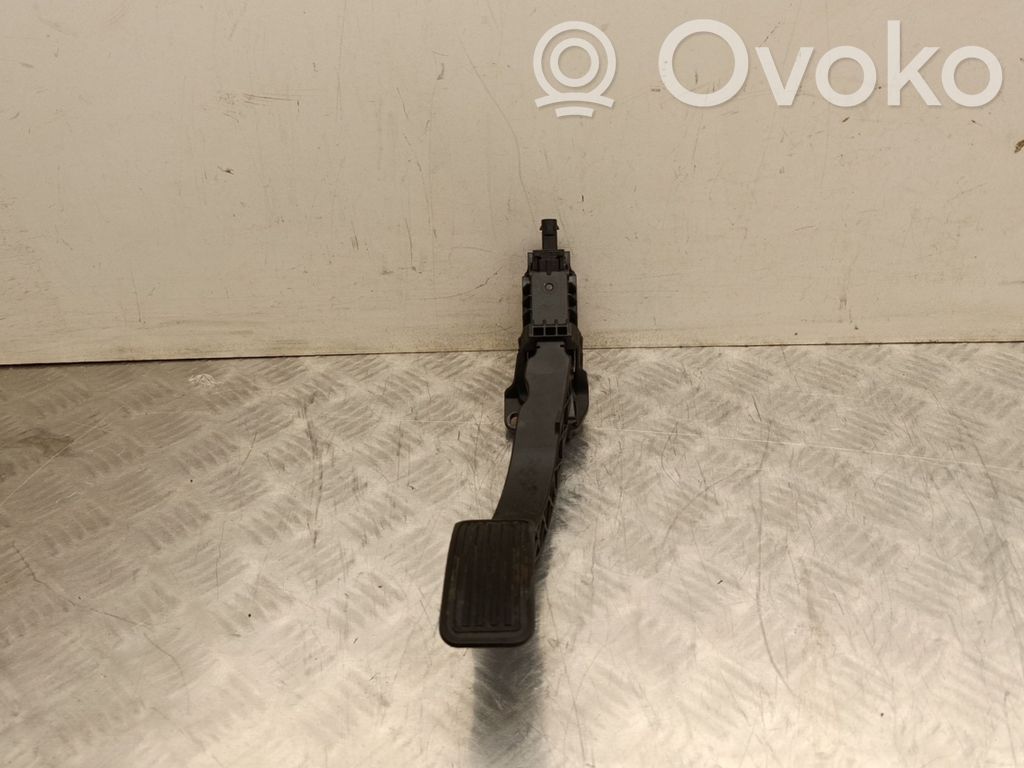 Tesla Model Y Juniper Gaspedal 