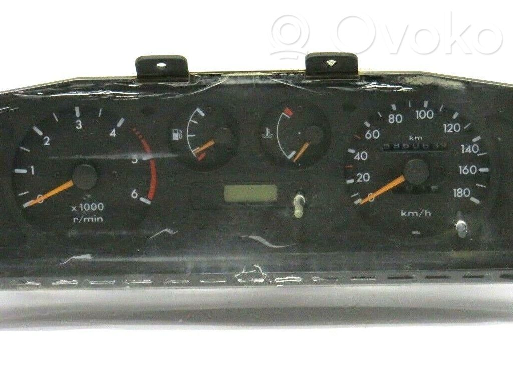 Nissan Terrano Nopeusmittari (mittaristo) 