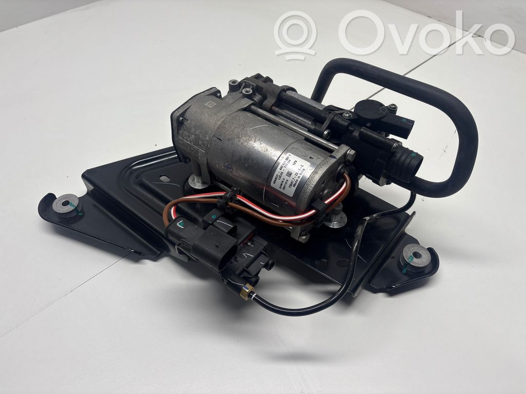BMW i4 Compresor/pompă suspensie pneumatică 