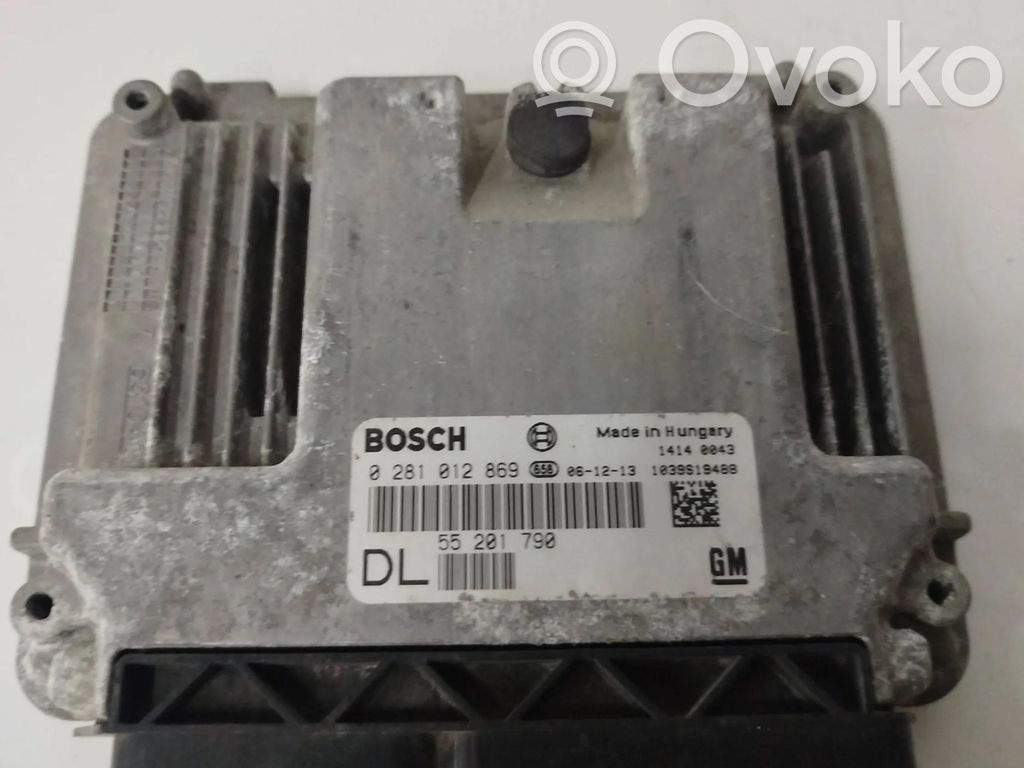 Opel Vectra C Engine control unit/module 