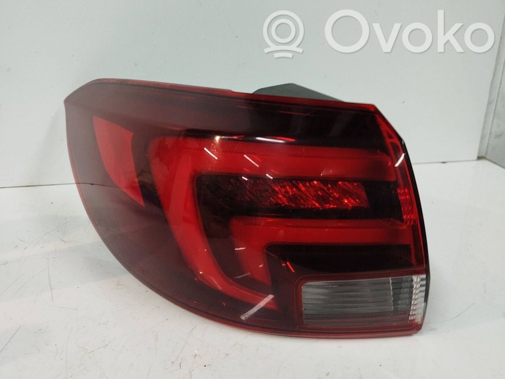 Opel Astra K Lampy tylnej klapy bagażnika 