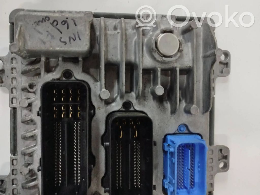 Opel Insignia A Engine control unit/module 