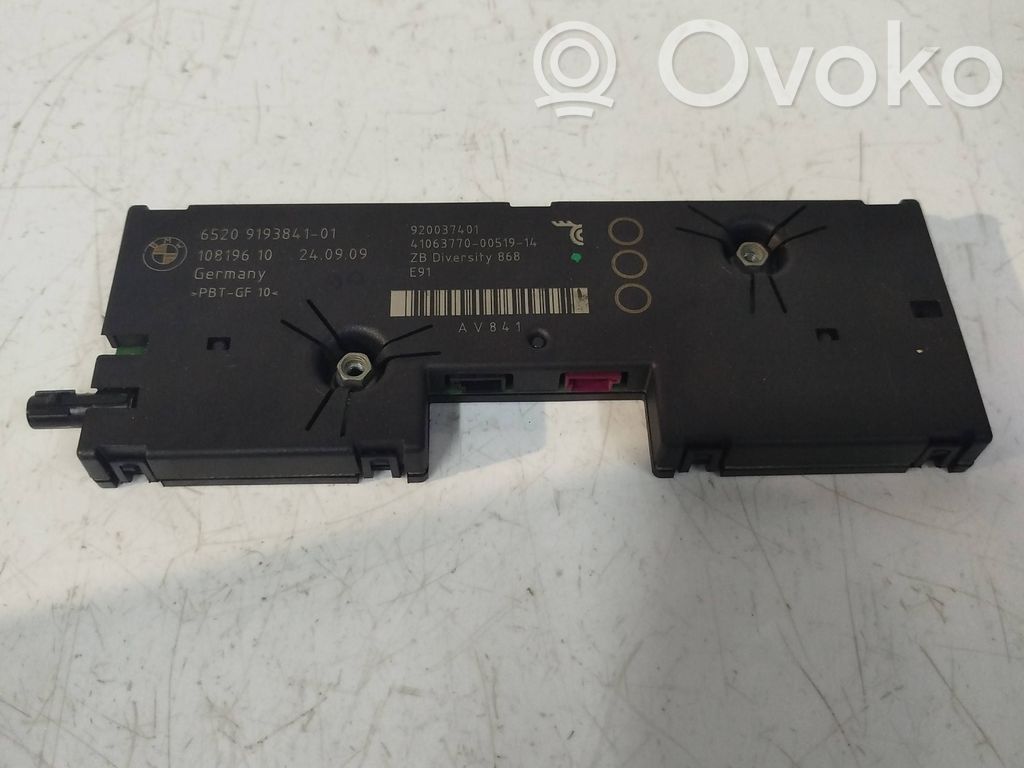 BMW 3 E90 E91 Antenos stiprintuvas 