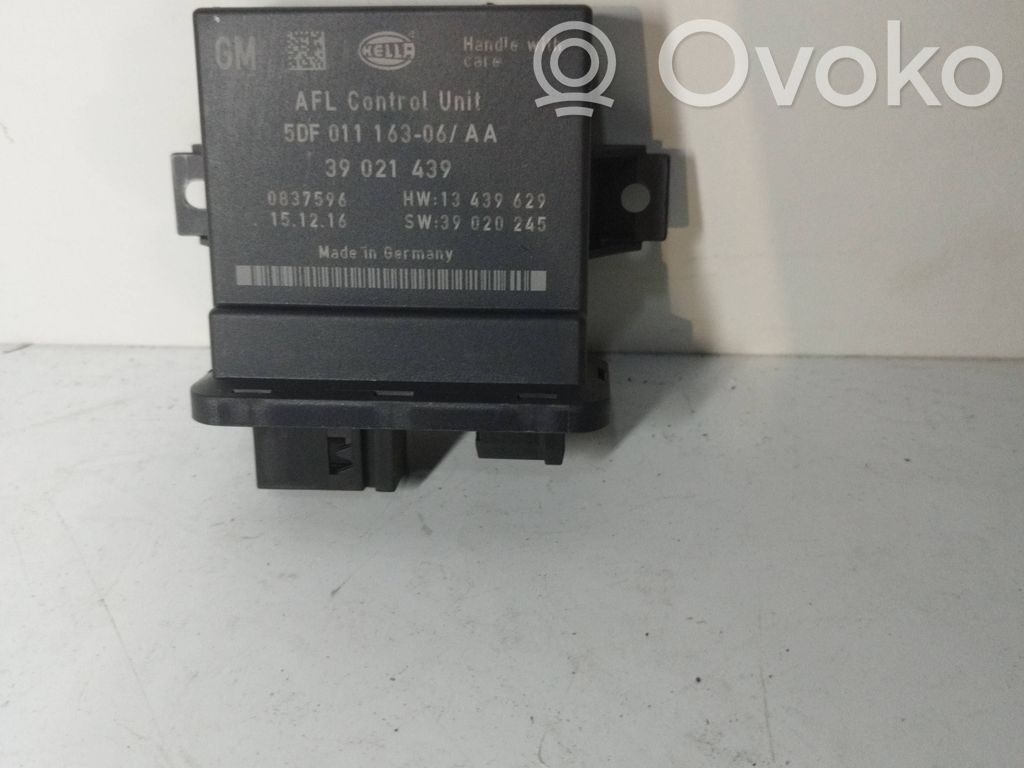 Xenon control unit/module   5DF01116306,13439629,39021439