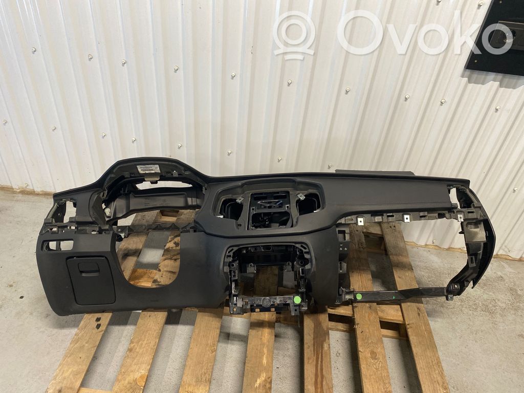 Dashboard   31363702,V5X081713
