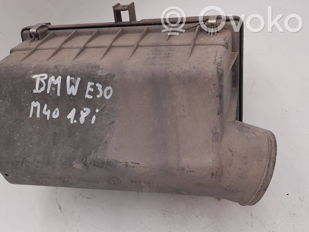 BMW 3 E30 Air filter box 