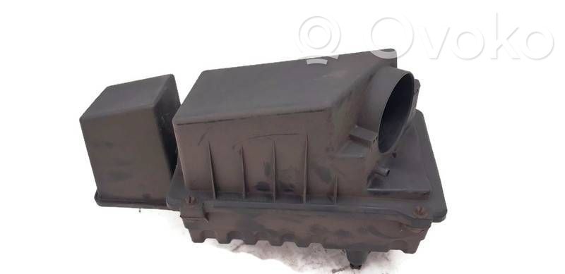 Ford Focus Air filter box 