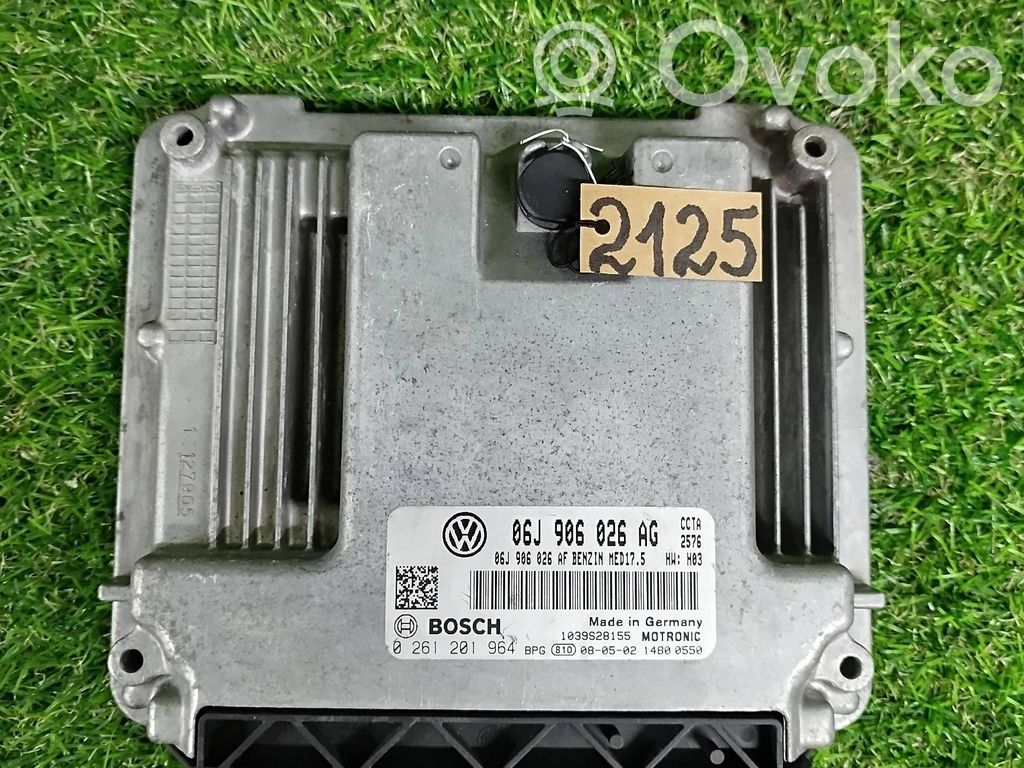 Volkswagen PASSAT CC Engine control unit/module 