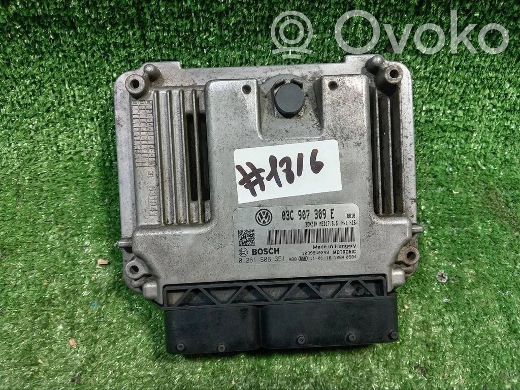Volkswagen PASSAT B7 Engine control unit/module 