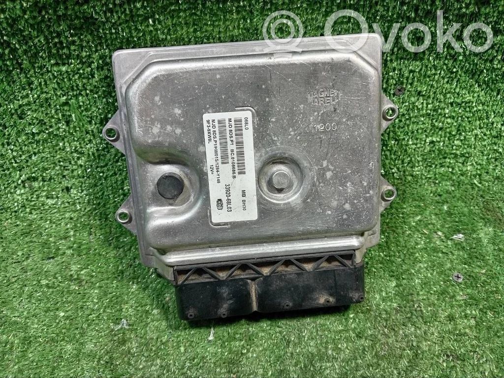 Suzuki Swift II Engine control unit/module 