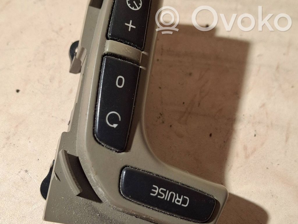Volvo S80 Przełącznik / Przycisk kierownicy 