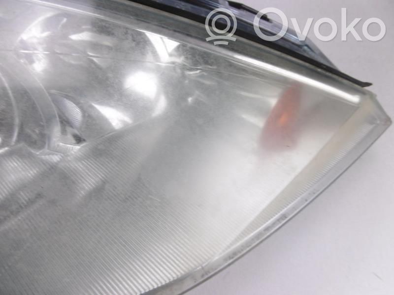 Ford Focus Headlight/headlamp 