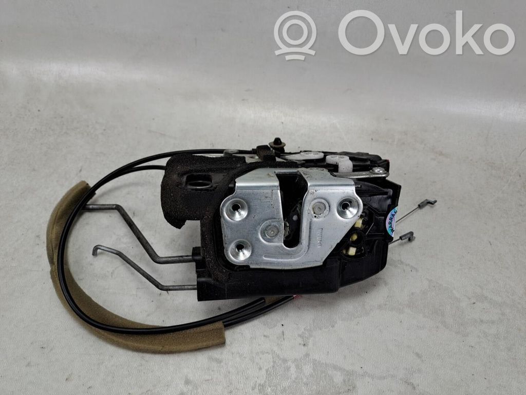 Mazda 5 Front door lock 