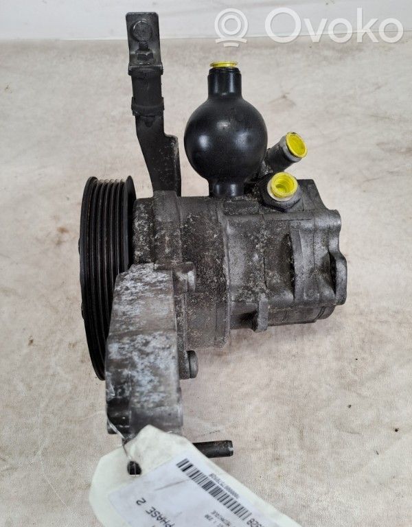 BMW 7 E65 E66 Vairo stiprintuvo siurblys 