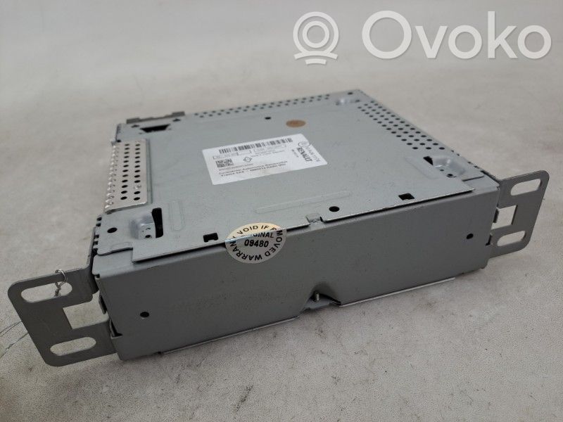 Renault Clio IV Radio/CD/DVD/GPS head unit 