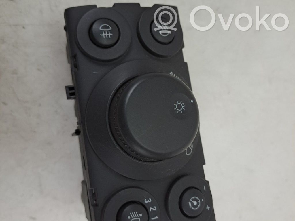 Opel Astra H Light switch 