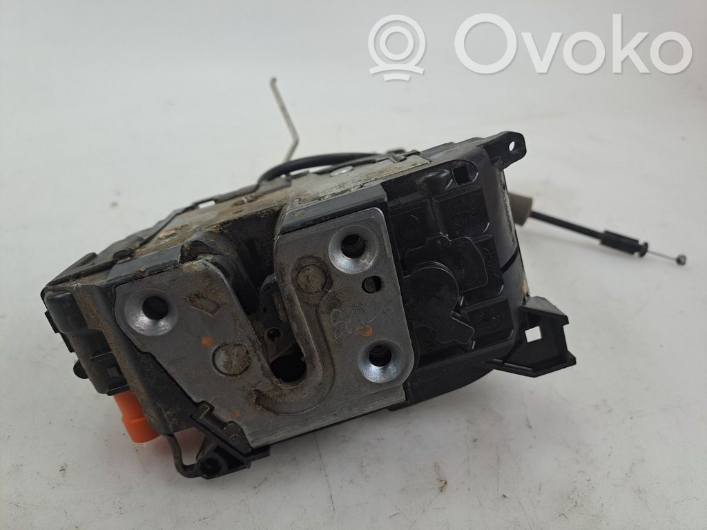 Renault Master III Front door lock 