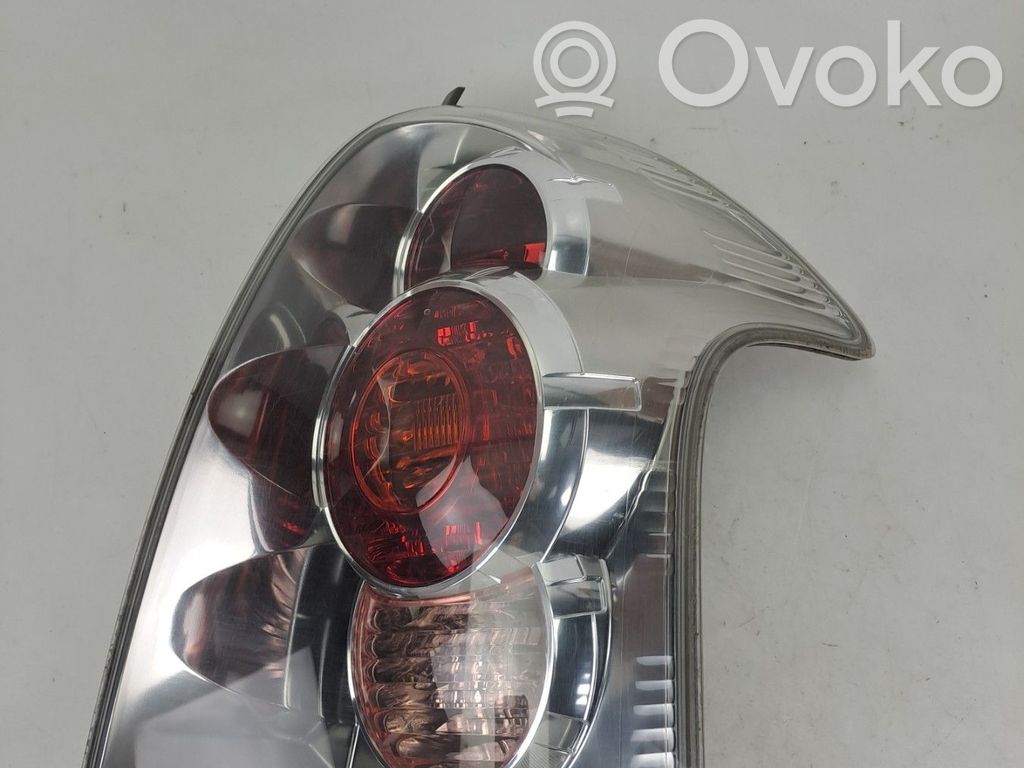Toyota Corolla Verso E121 Takavalot 
