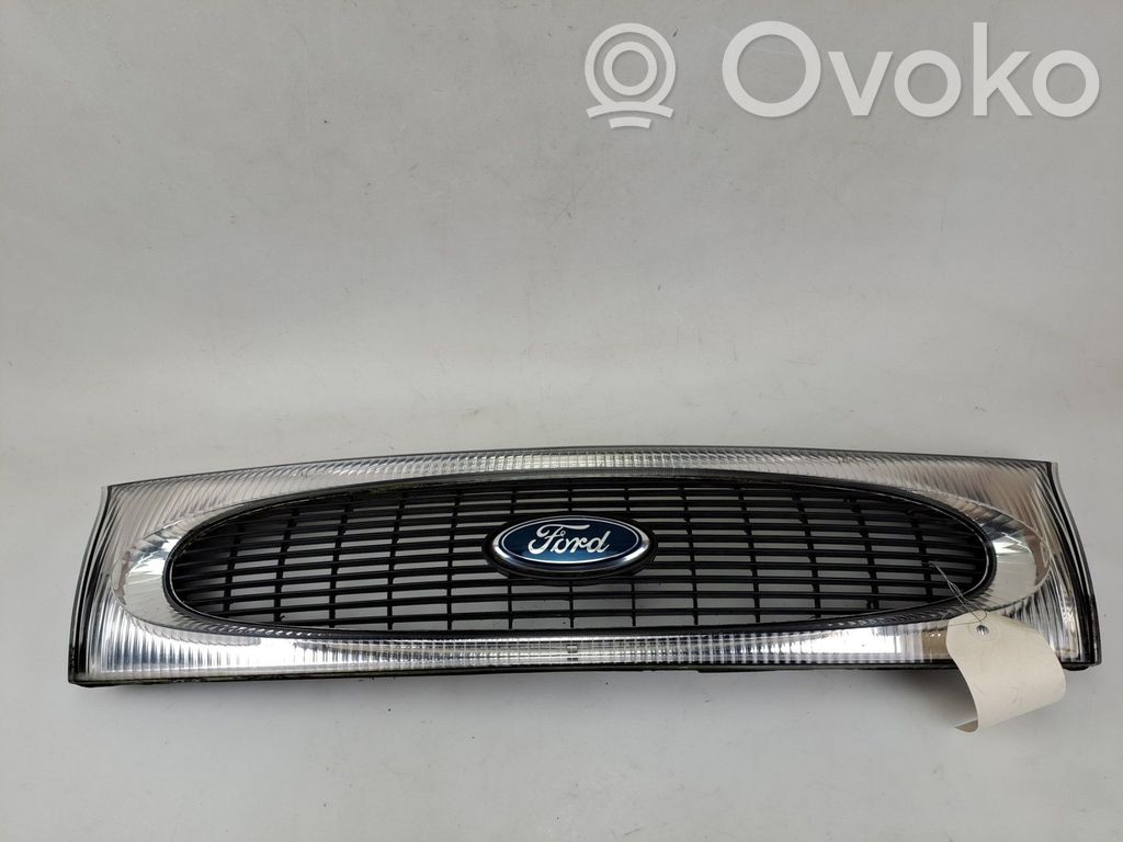 Ford Fiesta Etusäleikkö 