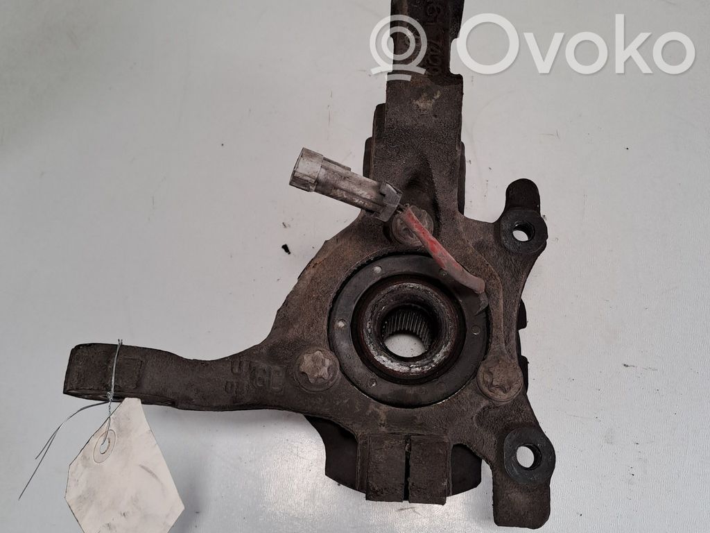Opel Zafira A Zwrotnica koła przedniego 