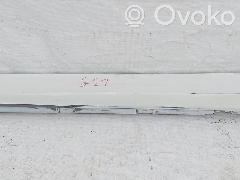 BMW 3 G20 G21 Slenksčio dalis 
