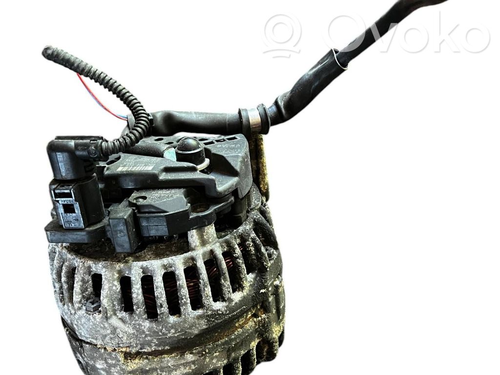 Volkswagen PASSAT B7 Lichtmaschine 