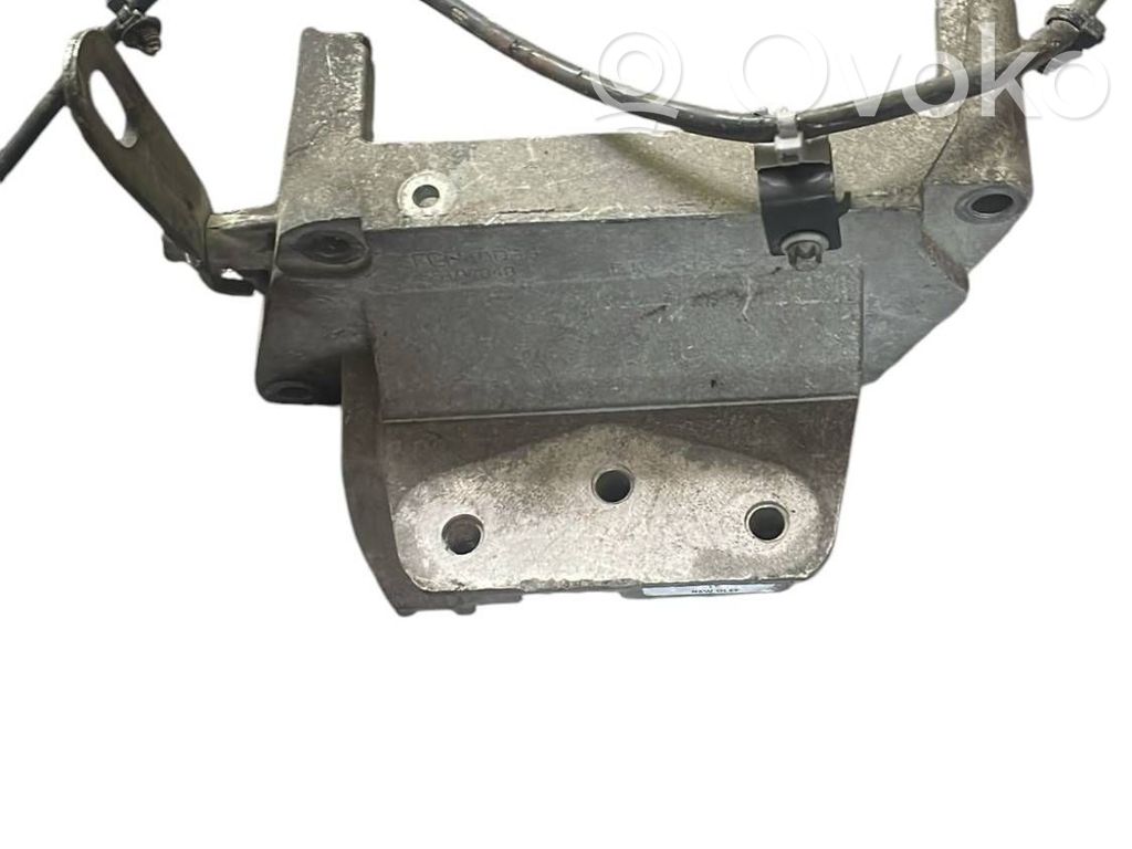 Engine mounting bracket   55197848