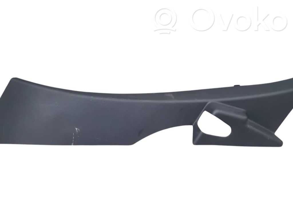 Renault Clio IV Other sill/pillar trim element 