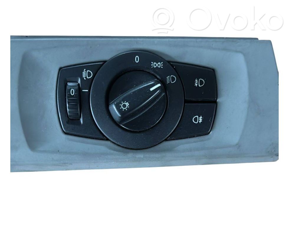 Light switch   6932794,33600102